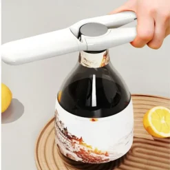 5 in 1 Peeler Multifunctional Apple Peeler Portable Peeler Lid opener And Silk Slicer Household Silk Slicer And Peeler