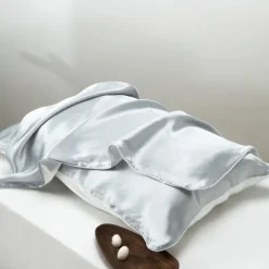 100% Mulberry Silk Pillowcase for Hair and Skin Health,Soft and Smooth Luxury Silk Pillow Cover,16 Momme Natural Silk Pillow Case Envelope Closure ,1pc