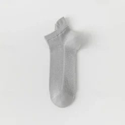 1 Pair Men's Simple Breathable Mesh Short Socks, Thin Basketball Sports Socks, Summer, Solid Color