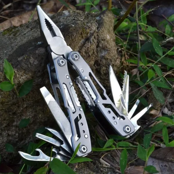 1 Pair Of Stainless Steel Folding Pliers With Screwdriver, Saw, Knife, Bottle Opener For Camping, Tactical, Household Tools