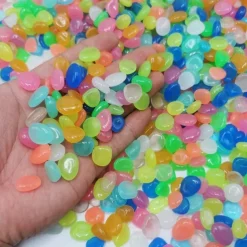 500 Pcs Glow in the Dark Garden Pebbles For Sidewalk Garden Terrace Lawn Garden Patio Fish Tank Aquarium Decoration Glow Stone