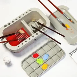 1 Set Multifunctional 3 In 1 Wash Pen Bucket With Pen Holder And Painting Palette Lid Paint Brush Basin Brush Tub Washing Tool For Art Painting Gouache Watercolor Acrylic Oil Painting