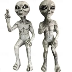 Alien Statue Resin Ornament, Outdoor Garden Statue Ornament Decoration, Add a Unique Touch to Your Home Decor