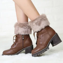 Autumn and Winter Short Style Cuffed Plush Insulation Socks and Boots Cover for Women's Knitted Wool Leg Protectors