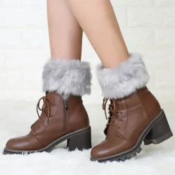 Autumn and Winter Short Style Cuffed Plush Insulation Socks and Boots Cover for Women's Knitted Wool Leg Protectors