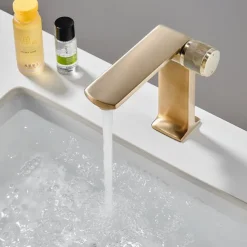 Basin Sink Mixer Taps, Bathroom Sink Faucet Single Handle One Hole Deck Mounted Vessel Water Tap with Hot and Cold Hose