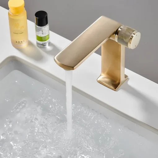 Basin Sink Mixer Taps, Bathroom Sink Faucet Single Handle One Hole Deck Mounted Vessel Water Tap with Hot and Cold Hose