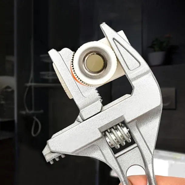 Bathroom Adjustable Wrench, 16-68mm Mini Adjustable Wrench, Small Space Multifunctional Aluminum Wrench, Bathroom Pipe Nut Removal Tool