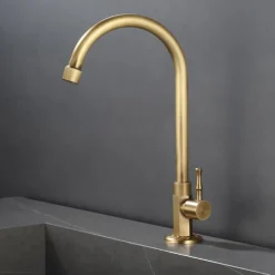 Bathroom Sink Faucet - Classic Antique Brass Mount Outside Single Handle One HoleBath Taps