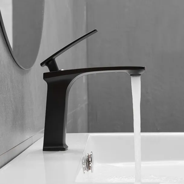 Bathroom Sink Faucet - Classic / Waterfall Nickel Brushed / Electroplated / Painted Finishes Centerset Single Handle One HoleBath Taps