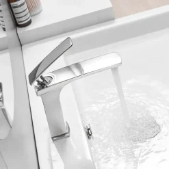 Bathroom Sink Faucet - Classic / Waterfall Nickel Brushed / Electroplated / Painted Finishes Centerset Single Handle One HoleBath Taps