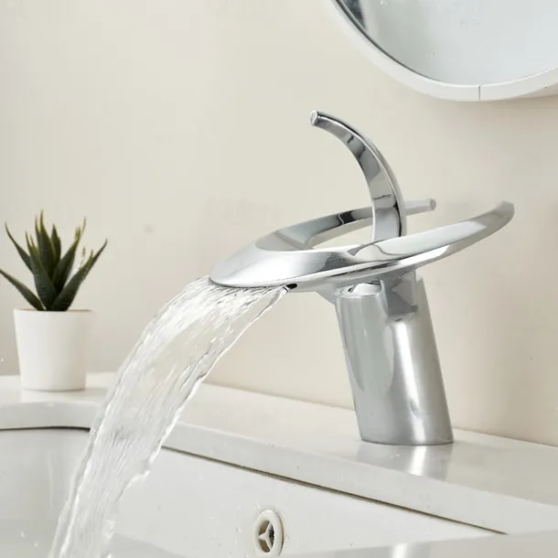Bathroom Sink Faucet - Classic / Waterfall Electroplated Mount Outside Single Handle One HoleBath Taps