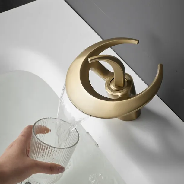 Bathroom Sink Faucet - Classic / Waterfall Electroplated Mount Outside Single Handle One HoleBath Taps