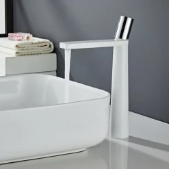 Bathroom Sink Faucet - Classic Electroplated / Painted Finishes Centerset Single Handle One HoleBath Taps