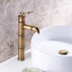 Bathroom Sink Faucet - Classic Antique Brass Centerset Single Handle One HoleBath Taps