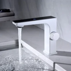 Bathroom Sink Faucet - Classic Chrome / Gun Grey Electroplated / Black / Whiete Painted Finishes Centerset Single Handle One HoleBath Temperature Display Taps