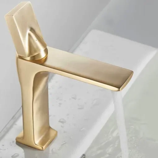 Bathroom Sink Faucet - Classic Electroplated Centerset Single Handle One HoleBath Taps