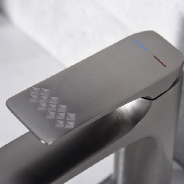 Bathroom Sink Faucet - Classic Nickel Brushed / Electroplated / Painted Finishes Centerset Single Handle One HoleBath Taps