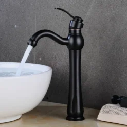 Bathroom Sink Faucet - Classic Electroplated Centerset Single Handle One HoleBath Taps