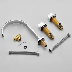 Bathroom Sink Faucet - Rotatable / Widespread / Waterfall Chrome Deck Mounted Two Handles Three HolesBath Taps