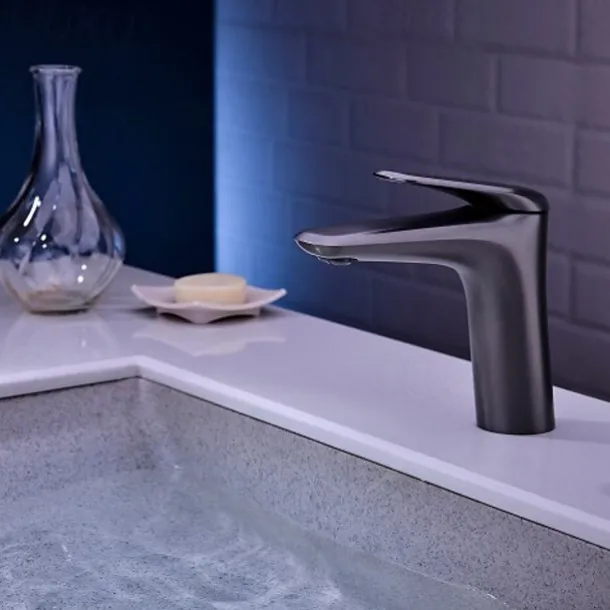 Bathroom Sink Faucet - Single Chrome / Brushed / Electroplated Centerset Single Handle One HoleBath Taps / Brass