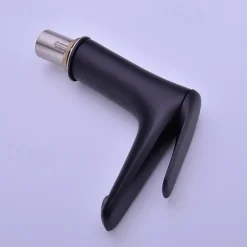 Bathroom Sink Faucet - Single Chrome / Brushed / Electroplated Centerset Single Handle One HoleBath Taps / Brass