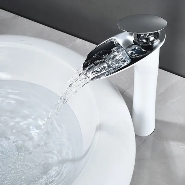 Bathroom Sink Faucet - Waterfall Electroplated / Painted Finishes Centerset Single Handle One HoleBath Taps