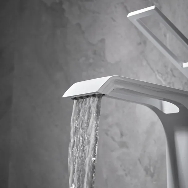 Bathroom Sink Faucet - Waterfall Electroplated / Painted Finishes Centerset Single Handle One HoleBath Taps