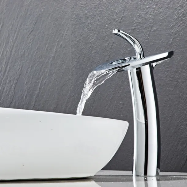 Bathroom Sink Faucet - Waterfall Chrome / Nickel Brushed / Electroplated Centerset Single Handle One HoleBath Taps