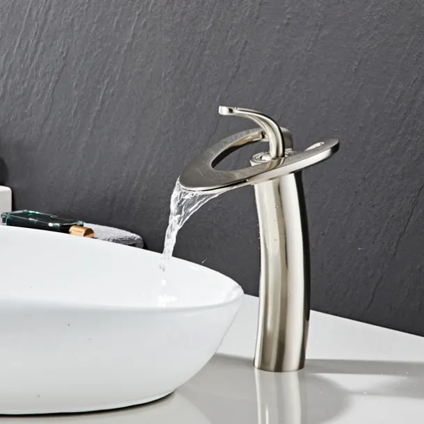 Bathroom Sink Faucet - Waterfall Chrome / Nickel Brushed / Electroplated Centerset Single Handle One HoleBath Taps
