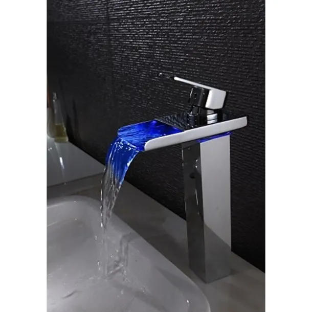 Bathroom Sink Faucet - Waterfall Chrome Centerset Single Handle One HoleBath Taps / Brass