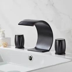 Bathroom Sink Faucet - Waterfall Chrome / Oil-rubbed Bronze / Nickel Brushed Widespread Two Handles Three HolesBath Taps