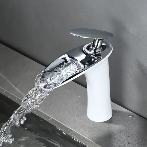 Bathroom Sink Faucet - Waterfall Electroplated / Painted Finishes Centerset Single Handle One HoleBath Taps