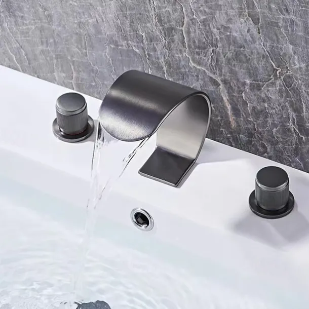 Bathroom Sink Faucet - Widespread Electroplated Widespread Single Handle Two HolesBath Taps