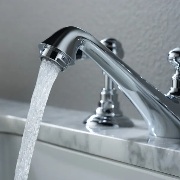 Bathroom Sink Faucet - Widespread Electroplated Widespread Two Handles Three HolesBath Taps