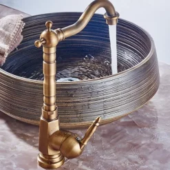 Bathroom Sink Faucet Copper/Centerset Basin Faucet Single Handle One Hole Bath Taps Contain with Cold and Hot Water