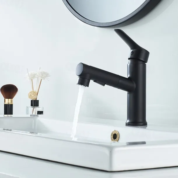 Bathroom Sink Faucet Pull out / Pullout Spray Electroplated / Painted Finishes Centerset Single Handle One HoleBath Taps