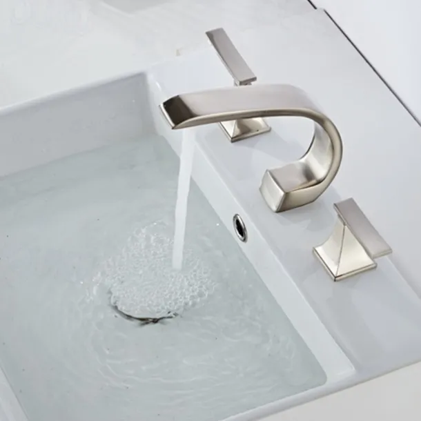 Bathroom Sink Faucet Widespread Oil-rubbed Bronze/Nickel Brushed/Electroplated Widespread Two Handles Three HolesBath Taps