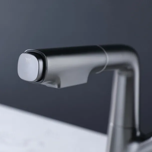 Bathroom Sink Faucet with Pull Out Spray,Brass Liftable 3-modes Electroplated / Painted Finishes Centerset Single Handle One Hole Lavatory Rotating Spout for Cold and Hot Water Bath Taps