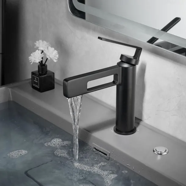 Bathroom Sink Faucet,Black Bathroom Faucet,Brass Single Handle One Hole Gun Shape Bath Taps(Black/Grey/Chrome/Golden)