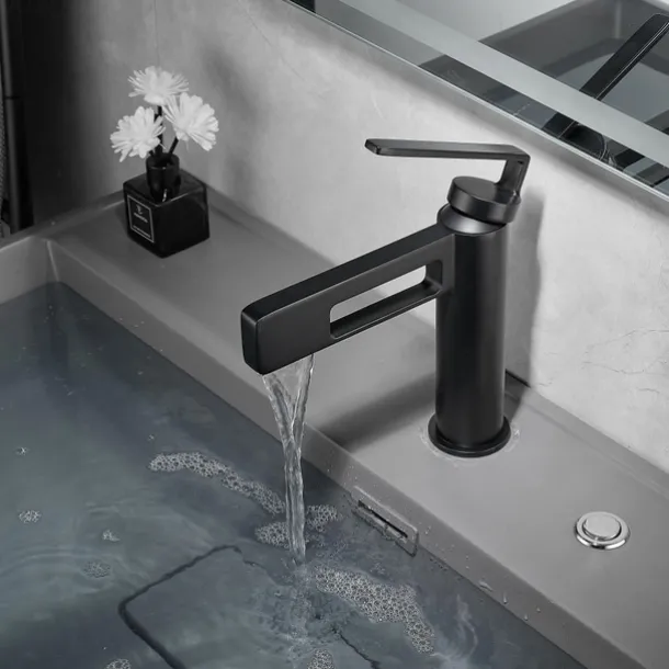 Bathroom Sink Faucet,Black Bathroom Faucet,Brass Single Handle One Hole Gun Shape Bath Taps(Black/Grey/Chrome/Golden)