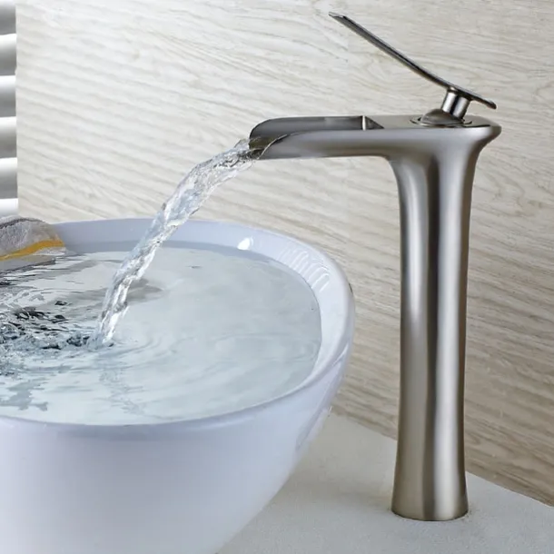 Bathroom Sink Faucet,Brass Waterfall Centerset Single Handle One Hole Bath Taps