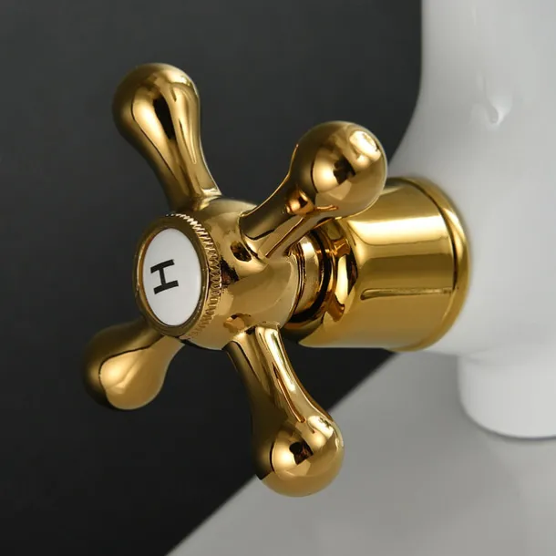 Bathroom Sink Faucet,Classic Electroplated / Painted Finishes Centerset Two Handles One Hole Bath Taps