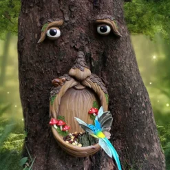 Bird Feeder Resin Tree Face Ornament Unique Yard Art Bird Food Feeder for Outdoor Garden Decorations