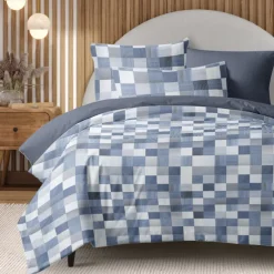 Blue Geometric Grid Splicing 100% Cotton Duvet Cover – Crafted from Premium Cotton, Features Stylish Grid Patterns for a Modern Look. Breathable, Soft, and Durable
