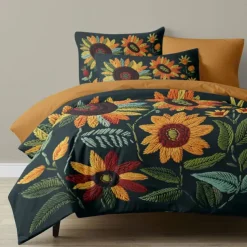 Botanical Floral Duvet Cover Set - Includes Duvet Cover and Pillowcases - Elegant Nature-Inspired Design - Soft and Comfortable Fabric - Perfect for Bedroom Decor