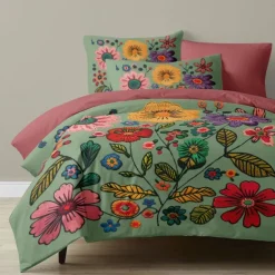 Botanical Floral Duvet Cover Set - Includes Duvet Cover and Pillowcases - Elegant Nature-Inspired Design - Soft and Comfortable Fabric - Perfect for Bedroom Decor