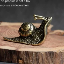Brass Snail Animal Figurines, Retro Pure Copper Mini Snail Statue Ornaments Desk Antique Brass Tea Pet Collection Home Decorations For Living Room