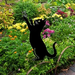 Cat Metal Silhouette Statue Iron Black Cats Stake Animal Floor Plug Decoration Crafts Yard Garden Art Signs for Cat Lovers Gifts for Lawn Farm Flowerbed