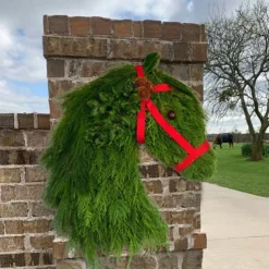 Christmas Horse Head Wreath Outdoor for Front Door Winter Wreath Window Decoration Garland Simulation Green Plants Durable Green Front Door Hanging
